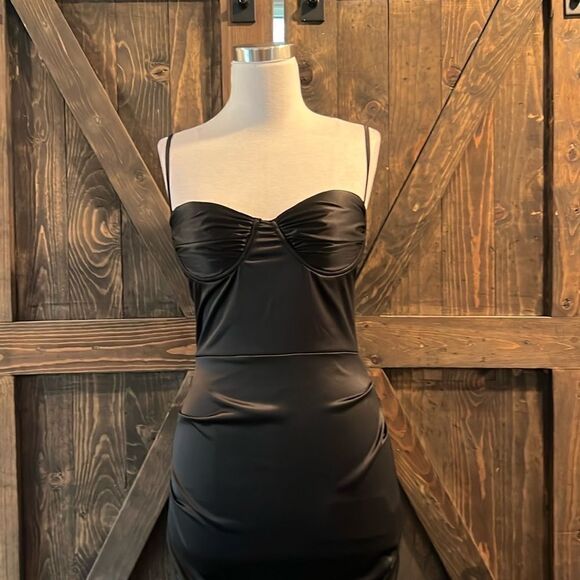 NWT Satin Spaghetti Straps Ruched Bodycon Slit Maxi Cocktail Elegant Dress - Picture 4 of 16